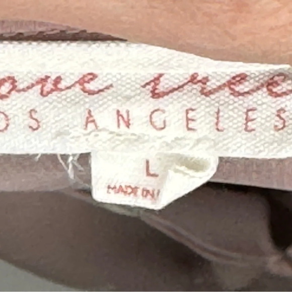 Love Tree Blush Pink Romper Size L long sleeve Paisley detail summer date night - Picture 14 of 16